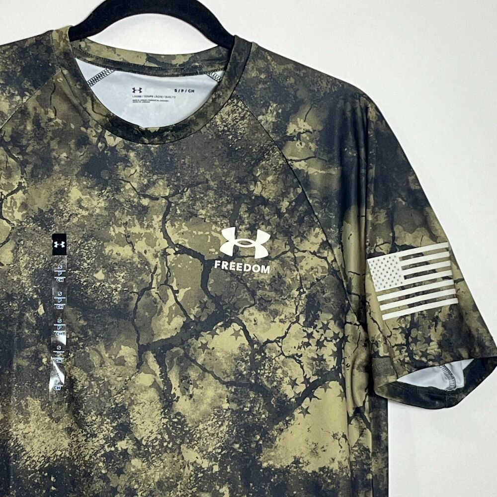 Under Armour UA Tech Freedom Camo T-Shirt Mens S Army Green Loose Fitting Tee